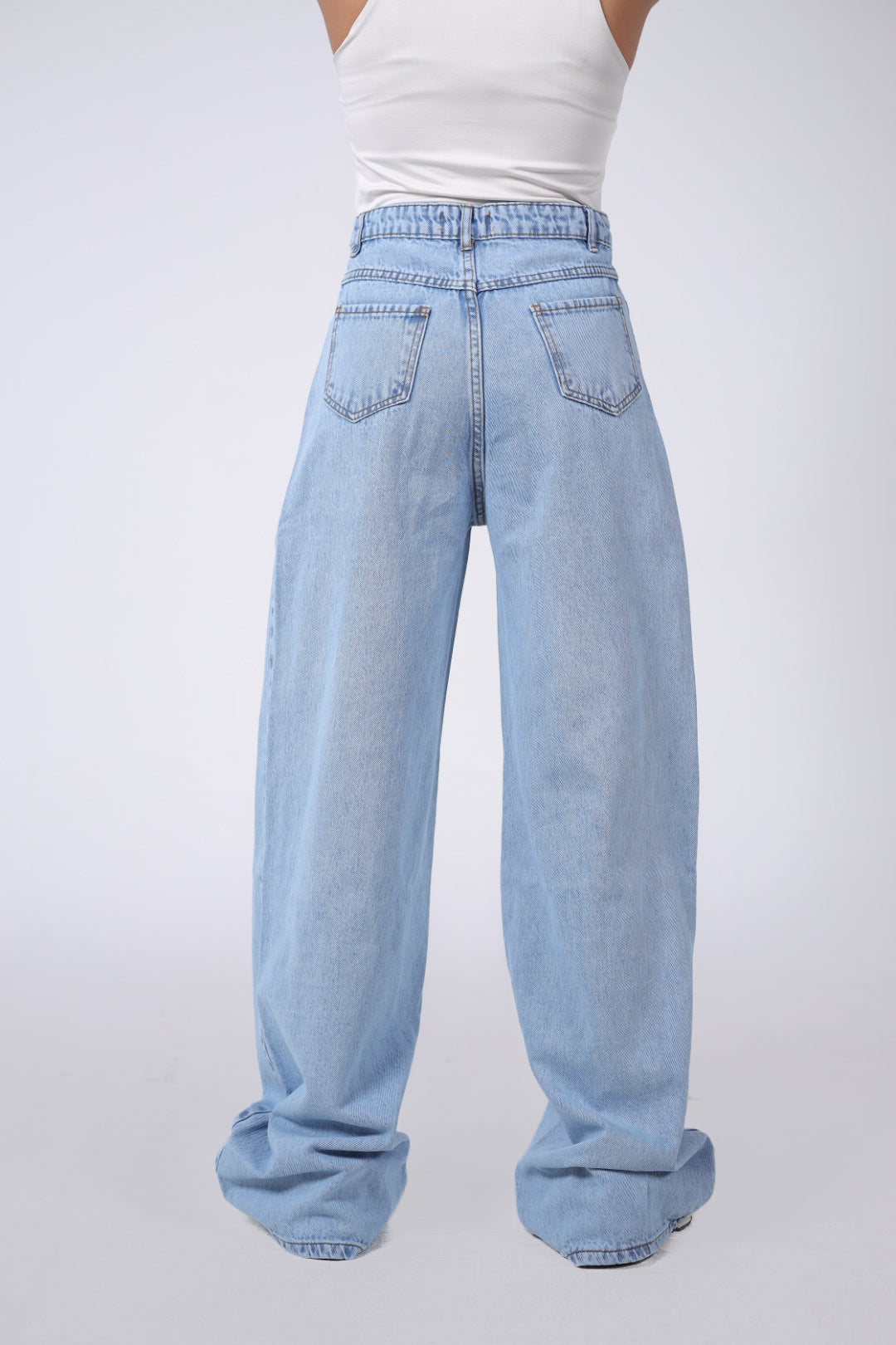 LIGHT BLUE BAGGY DENIM